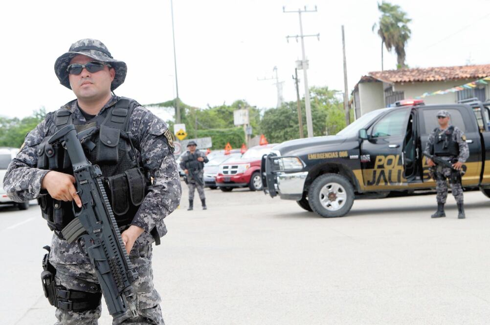 El salario que tendrán los elementos de la Policía Metropolitana de Guadalajara será de 22 mil pesos brutos mensuales. Foto/ARCHIVO EL UNIVERSAL