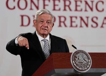 AMLO propone a Bad Bunny que cante gratis en el Zócalo