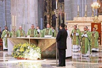 Iglesia pide a políticos ser sensibles ante la situación económica