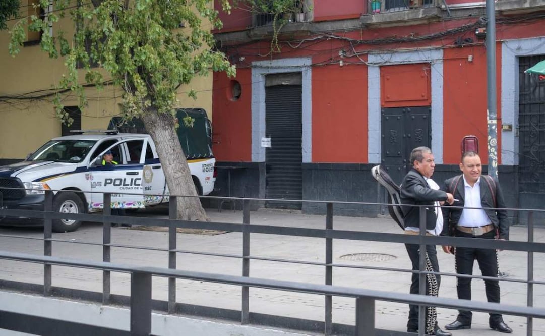 Trabajadores de comercios de la Plaza de Garibaldi y mariachis aseguraron que la seguridad en la zona ha aumentado. Foto: Santiago Cadena / EL UNIVERSAL