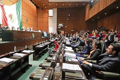 Regresa Congreso a una tibia sesión... y a partir rosca