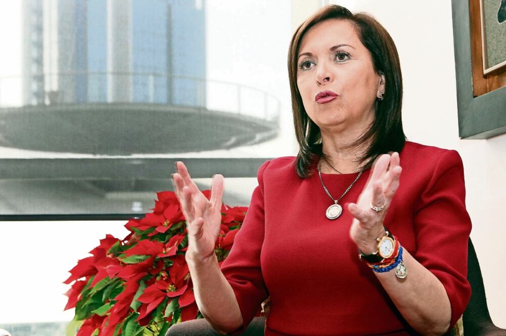 Cristina Díaz Salazar, senadora y secretaria general de la CNOP (LUCÍA GODÍNEZ. EL UNIVERSAL)