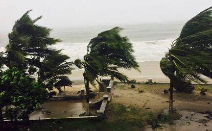 Por tormenta tropical "Javier" suspenden clases en La Paz y Los Cabos