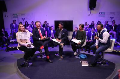 Caricaturistas charlan sobre sus problemas cotidianos