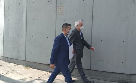 Suman 11 investigadores del Conacyt que van a la Fiscalía a conocer la carpeta de investigación