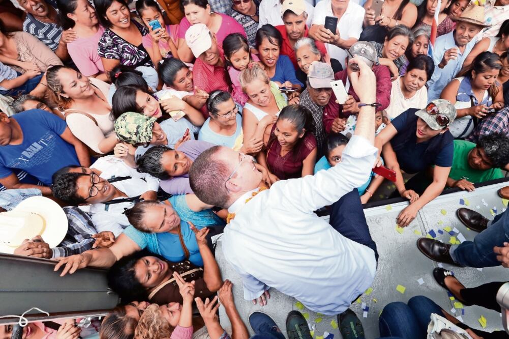 En Álamo, la capital mundial de la naranja, Ricardo Anaya dijo a más de 2 mil congregados que su prioridad será la seguridad, pero también el campo. (ARIEL OJEDA. EL UNIVERSAL)