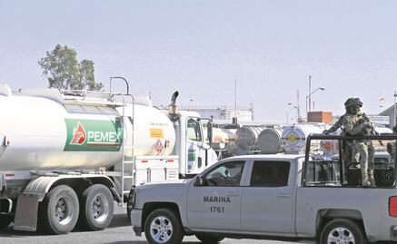 Pemex alista pago de deuda a la Marina por vigilancia antihuachicol