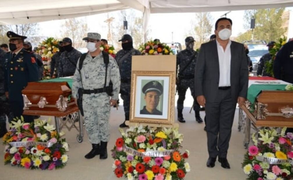 Rinden homenaje póstumo a policías asesinados y calcinados en Zacatecas
