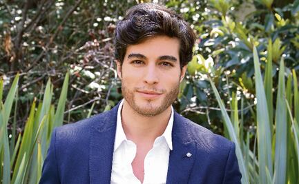 Danilo Carrera muestra su faceta de escritor