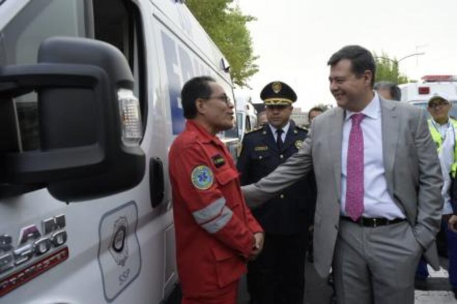 Gobierno de CDMX entrega vehículos nuevos y equipo operativo a SSP y ERUM