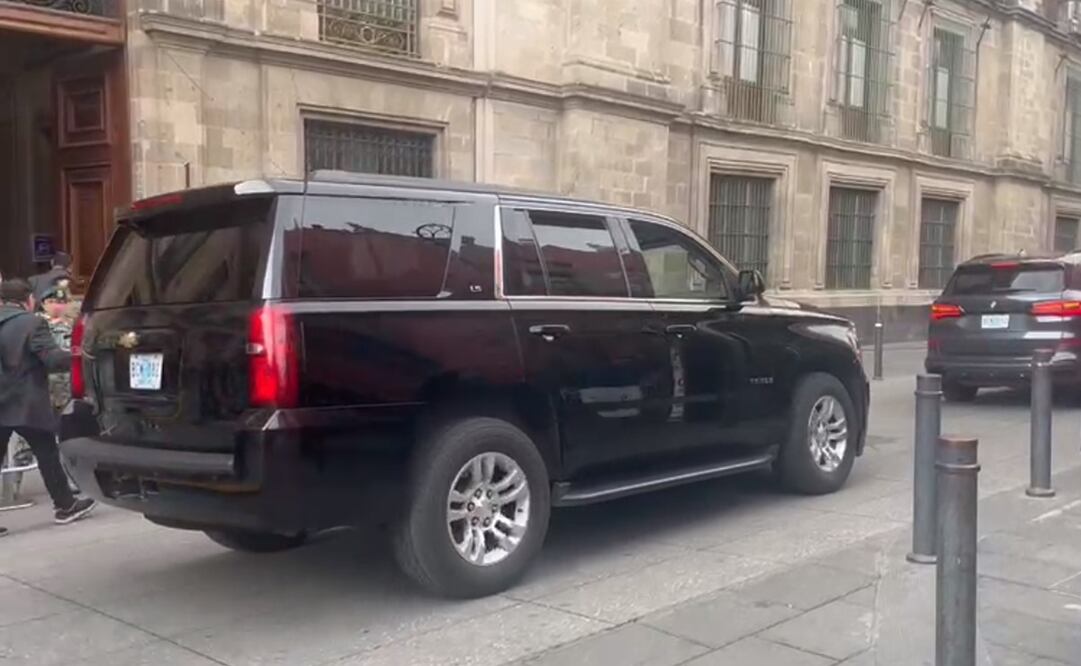 A Palacio Nacional también llegó Ken Salazar, embajador de Estados Unidos en México. Foto: captura de pantalla