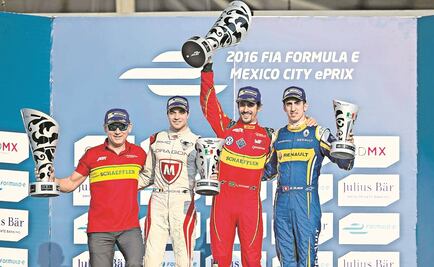 Pasan de pilotos a estrellas de rock