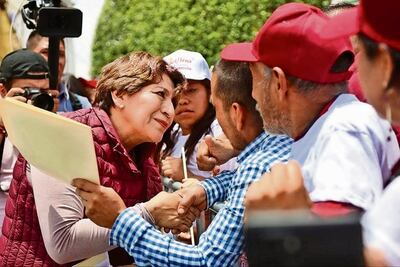 Gómez refrenda mejorar las carreteras
