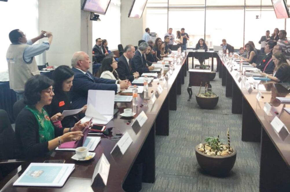 Ricardo Bucio, secretario ejecutivo del Sistema Nacional de Protección Integral de Niñas, Niños y Adolescentes (Sipinna), informó que alrededor de 40% de los menores de edad en el país visitan sitios en internet sin la supervisión de adultos. (TWITTER)