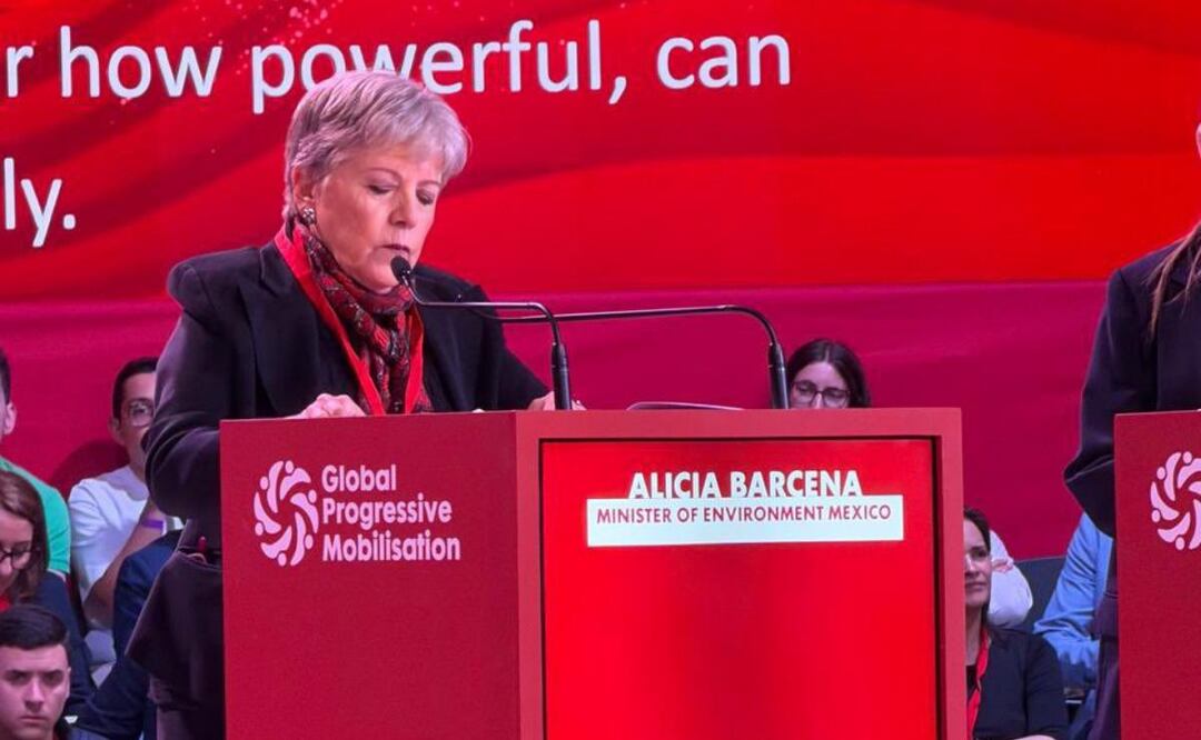 Alicia Barcena, titular de la Semarnat durante el "Plenario Salvador Allende: Sesión de Líderes Globales", en Barcelona (18/04/2026). Foto: Especial