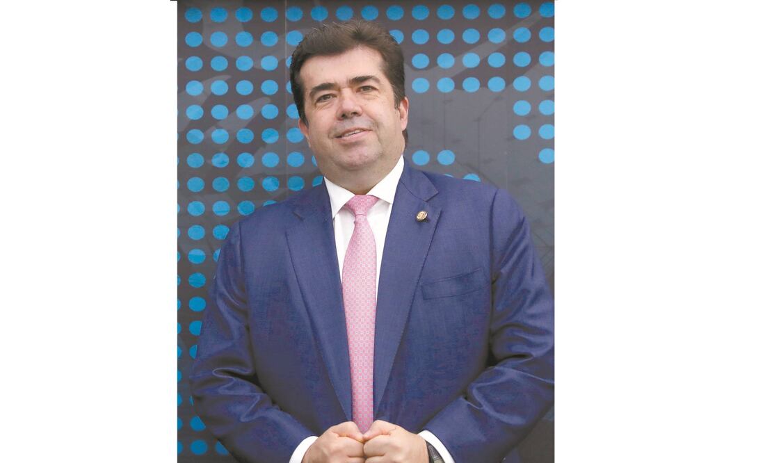 Beneficios. El líder de la CATEM, Pedro Haces Barba, dijo que alza al salario beneficiará a 30 millones de trabajadores. Foto/ARCHIVO EL UNIVERSAL