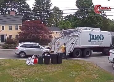 Conductor distraído se estrella contra camión de basura
