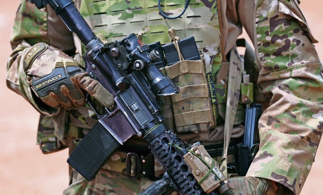 Colombia analiza quitar pensión a militares retirados. Imagen ilustrativa. Foto: Ross D. Franklin / Archivo AP