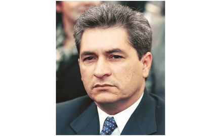 Credencial que portaba Yarrington es falsa: INE