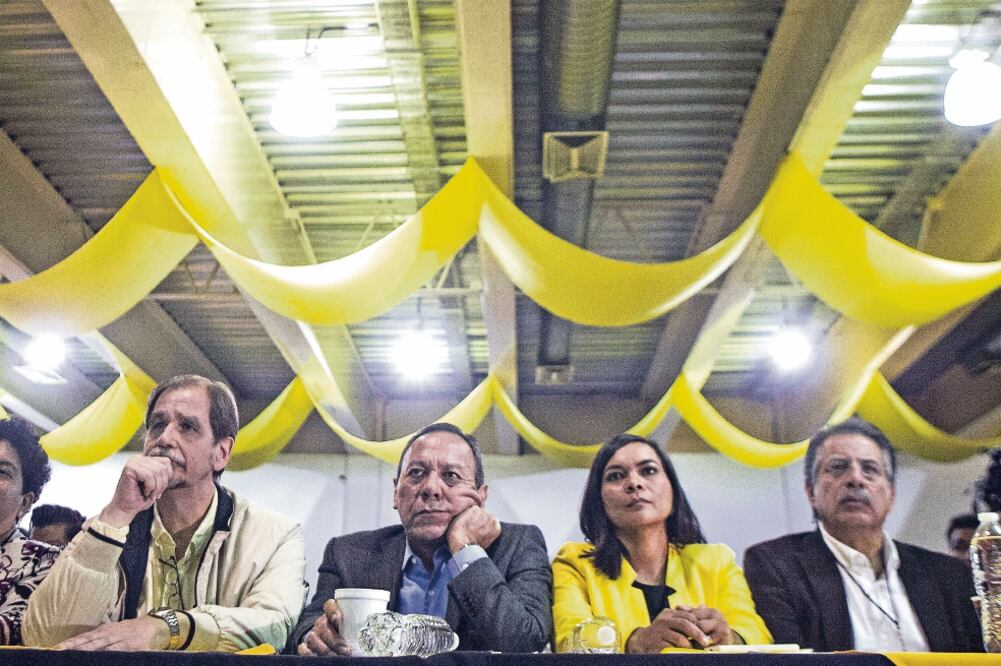 De acuerdo con información del partido, además de los salarios para dirigentes nacionales, el PRD paga cantidades similares a secretarios, comisionados, integrantes y directores de organismos u otros que realizan trabajo político (ARCHIVO. EL UNIVERSAL)