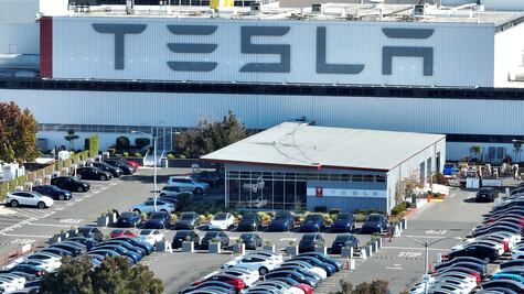 Tesla llama a revisar más de 40 mil vehículos. ¿Por qué?
