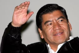 Tribunal ampara al "gober precioso", Mario Marín; ordena revisar prisión preventiva por caso Lydia Cacho