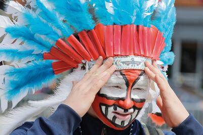 Presionan para cambiar logo