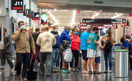 EU analiza suspender vuelos con Sudáfrica por nueva variante de Covid-19