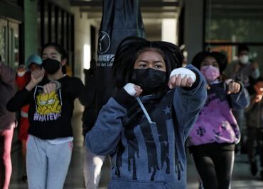 Buscan romper Récord Guinness con clase masiva de box en el Zócalo