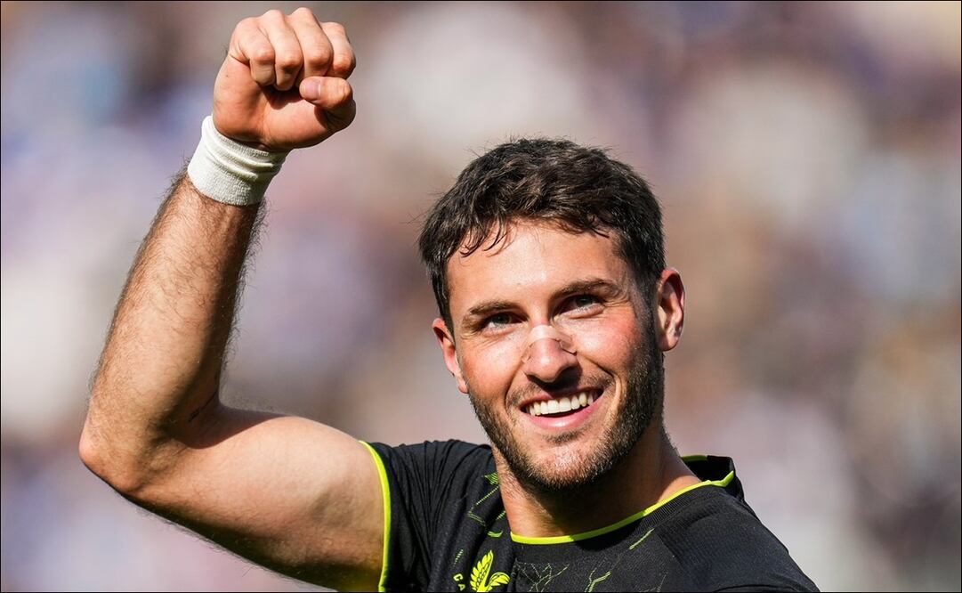 Santiago Giménez / FOTO: ESPECIAL