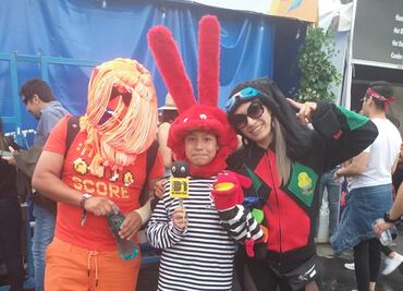 Gozan familias el Vive Latino sin miedo al Coronavirus