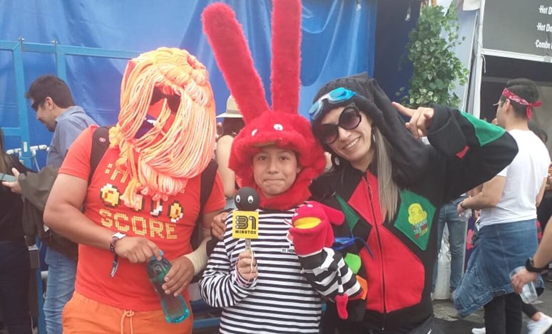 Los disfraces estuvieron a la orden del día para ver a los de 31 Minutos. Foto: Elizabeth Escobar