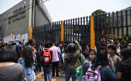 Prepa 6 reanuda clases; diez escuelas de la UNAM siguen en paro