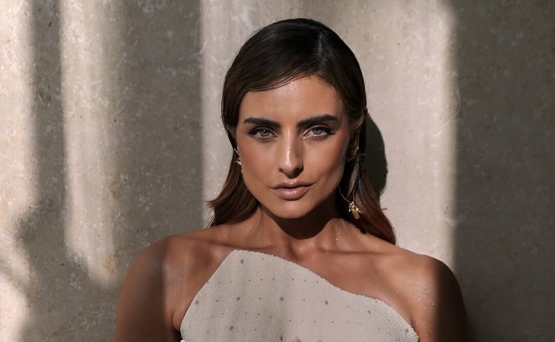 Foto: Especial. Instagram @aislinnderbez