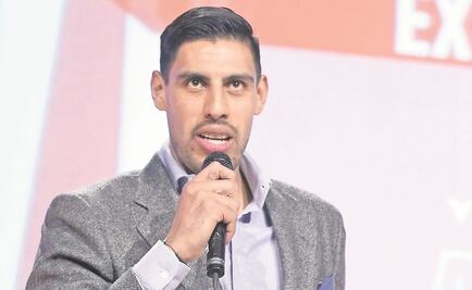 Gustavo Ayón dedica galardón a su hijo