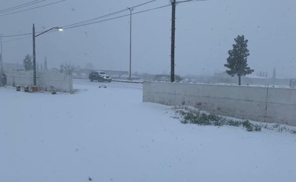 Nevada pinta de blanco municipios de Chihuahua; cierran tránsito vehicular con Sonora