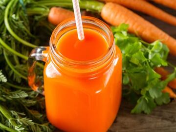 El jugo naranja rico en vitamina A que ayuda a proteger los dientes