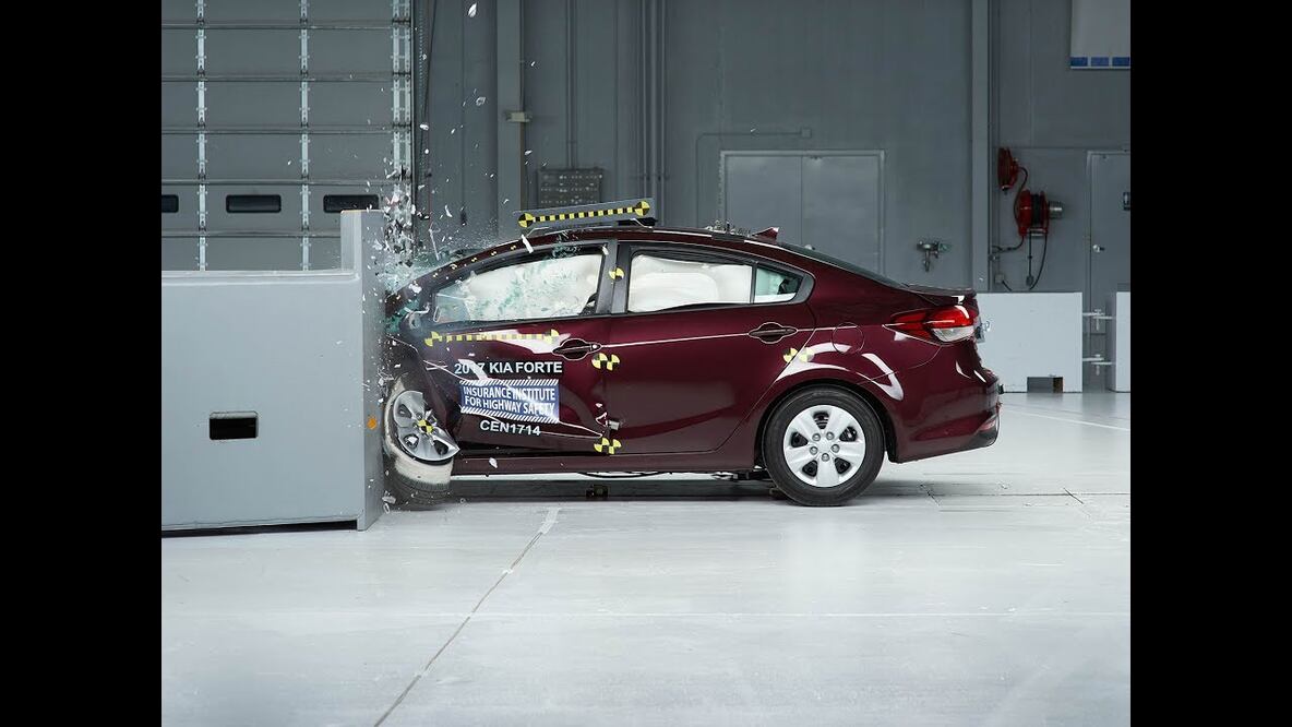 KIA Forte, otro mexicano con 5 estrellas en seguridad