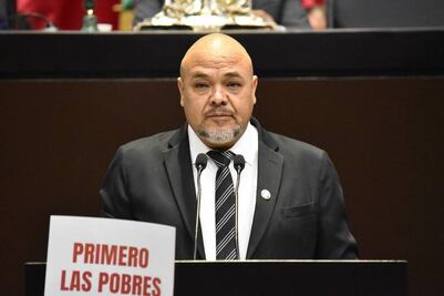 Morena impulsa prohibir instalación de máquinas expendedoras de alimentos y refrescos en hospitales