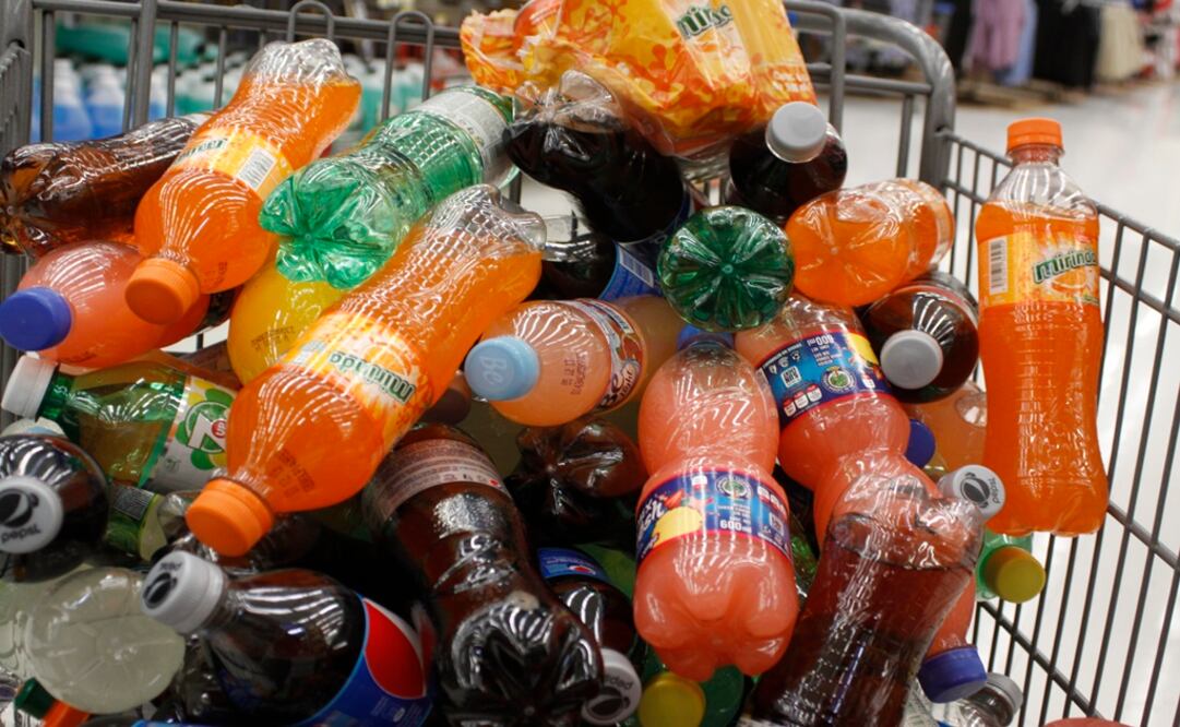 In Mexico, the average consumption of soft drinks reaches 163 liters per person annually - Photo: REUTERS