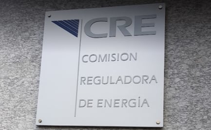 CRE bloquea a transportistas en terminales de almacenamiento de combustibles: empresarios