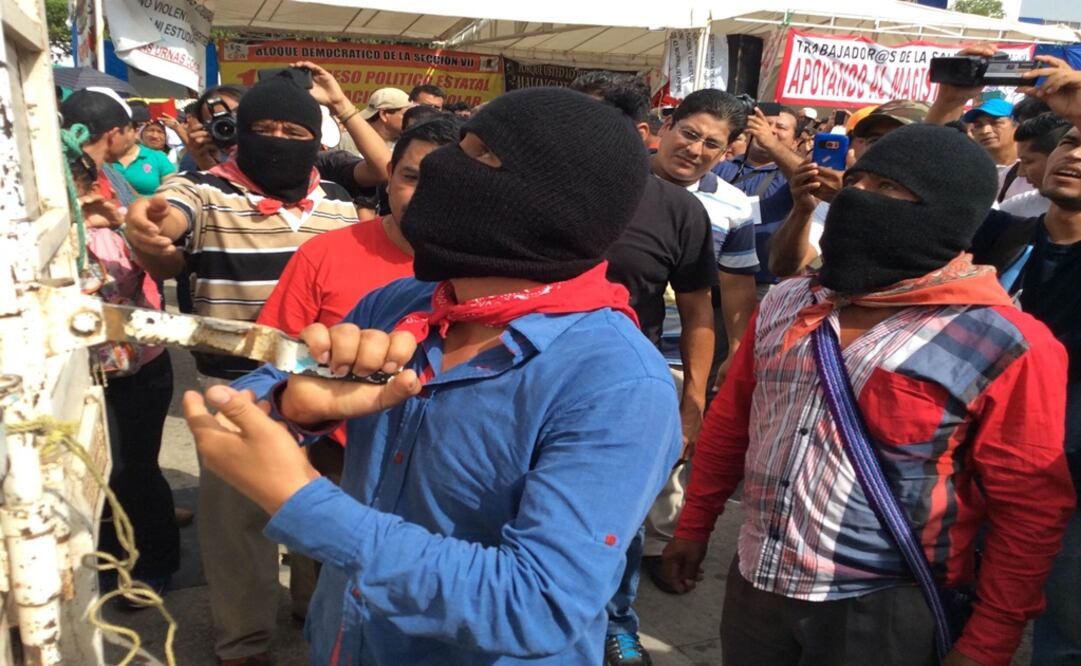 Durante el desalojo, realizado por agentes de la Guardia Nacional, de la Marina Armada de México y de la policía estatal de Oaxaca, fueron detenidas 6 personas. Foto Ilustrativa