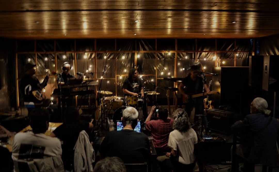 La banda ofreció un exquisito recital en el que dio cuenta del trabajo logrado en dos años de encierro musical. Foto: Ramiro Martínez