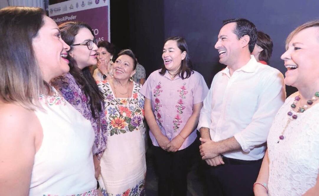 El mandatario reiteró su compromiso de seguir sumando a la causa de las mujeres. Foto: Especial