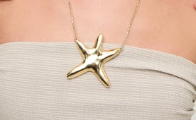 Las joyas con estrella de mar que conquistan el verano