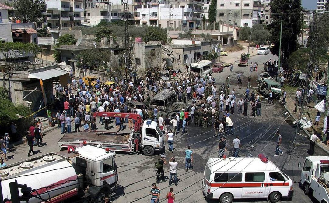 La primera explosión tuvo lugar en el interior del templo, mientras que la segunda, que se registró 20 minutos después, fue causada por un coche bomba (Foto: EFE)