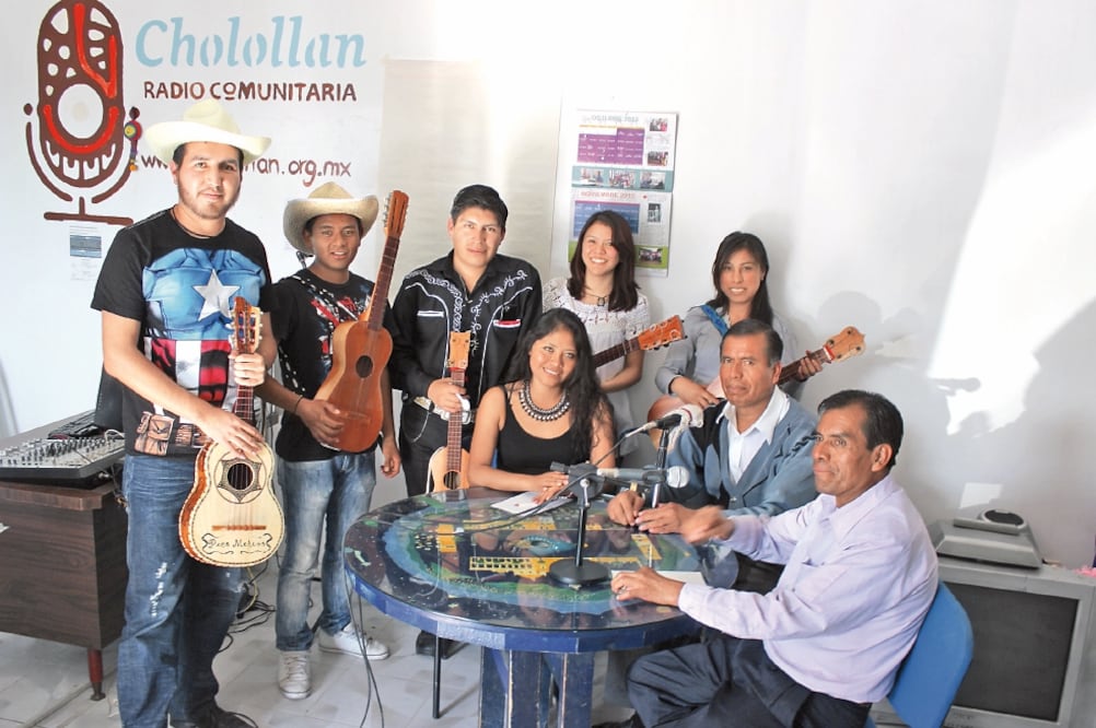 A pesar de que no transmiten por FM, la radiodifusora comparte sus programas a través de su página de internet (ESPECIAL)