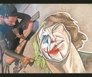 Naitoreido, artista tijuanense que llena de color las calles