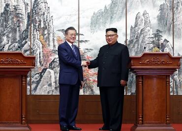Kim Jong-un anuncia visita a Seúl; acuerda cerrar zona de ensayos balísticos