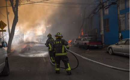 Deja 8 lesionados incendio de pipa de gas en Mercado de Jamaica; ya fue controlado, informa Sheinbaum